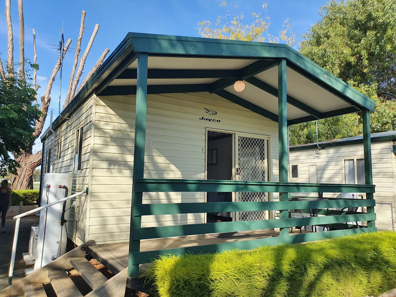 Tatura Cabin and Caravan Park - Image 1